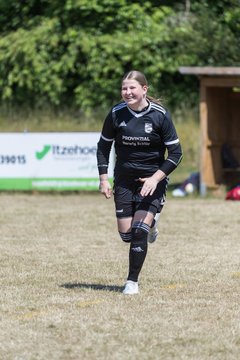 Bild 159 - wBJ TuRa Meldorf/Buesum - JFV Luebeck : Ergebnis: 1:0